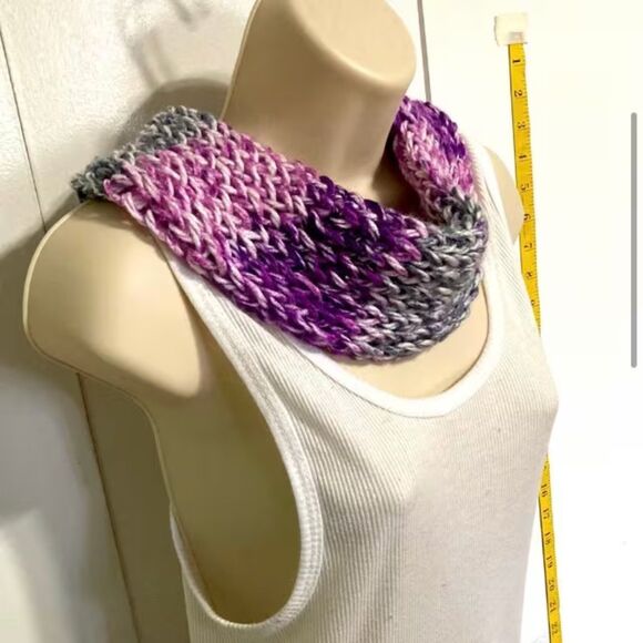 Infinity Scarf Gray Purple Lilac White Accents Handmade Knitted Ombré 26 x 4 in - Picture 4 of 7